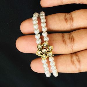 Shell Pearl Bracelet With Victorian Connector