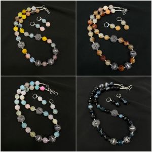 Printed glass beads bracelets.