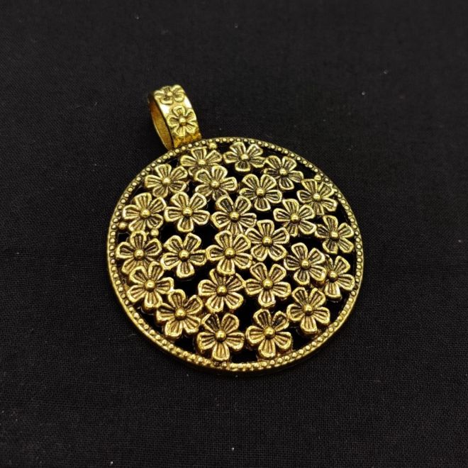 round metal pendant