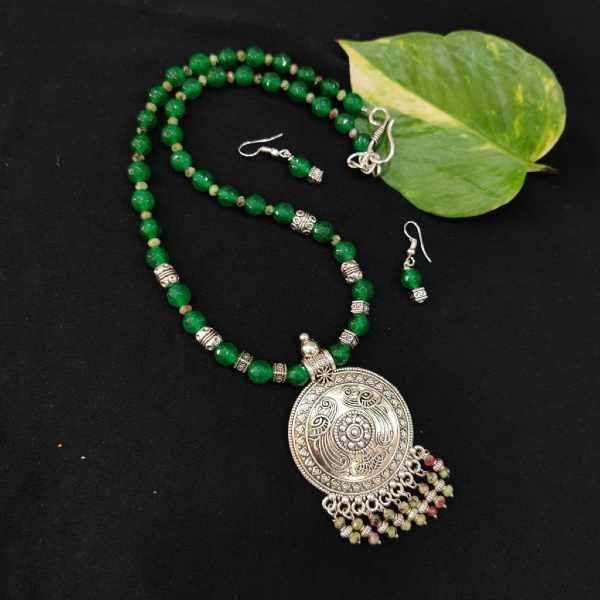 green agate necklace